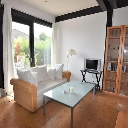 Garten-ferienwohnung In Laendlicher Idylle Stove